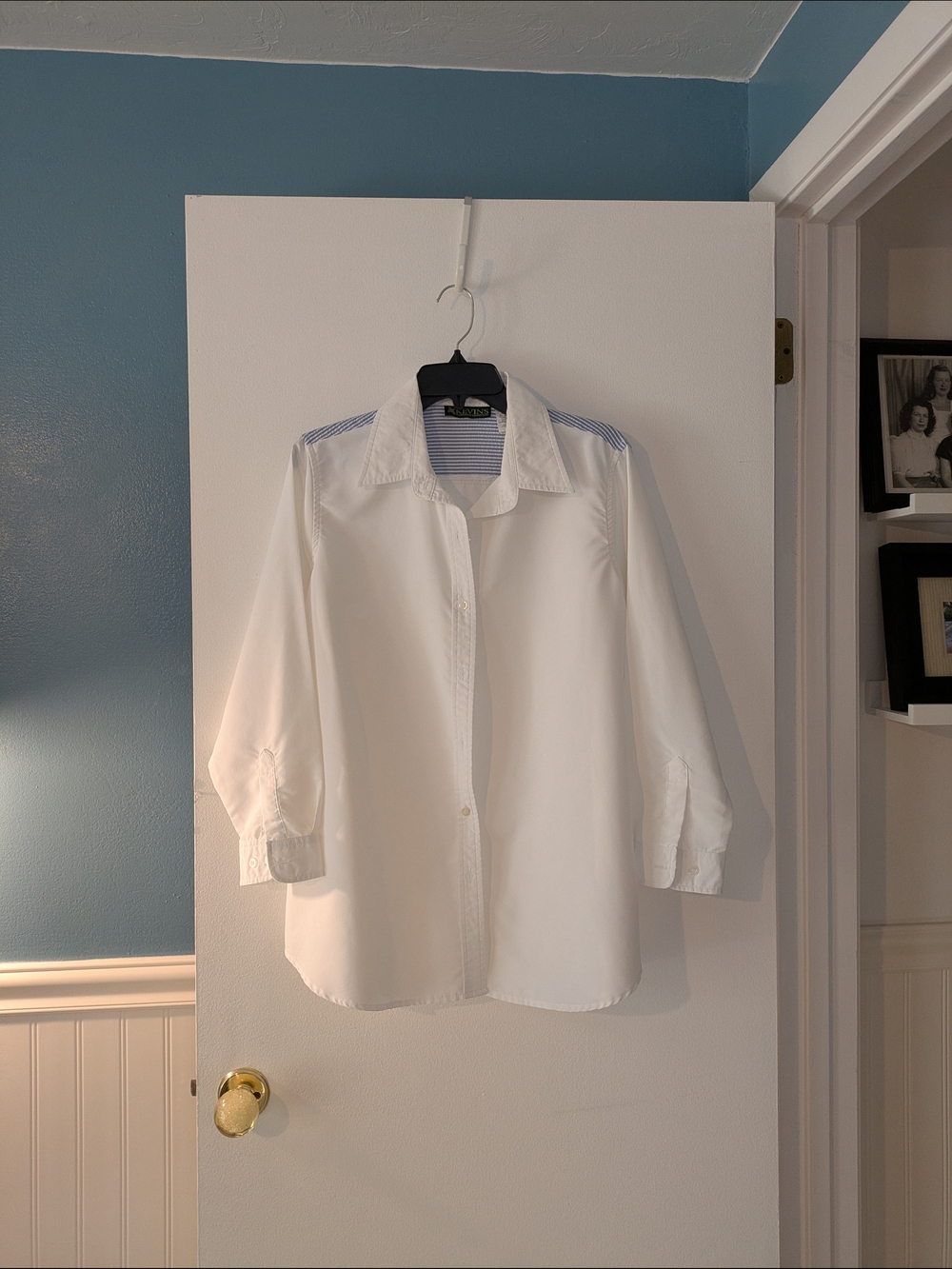 Classic White Button-Down Shirt with Blue Stripe Detail